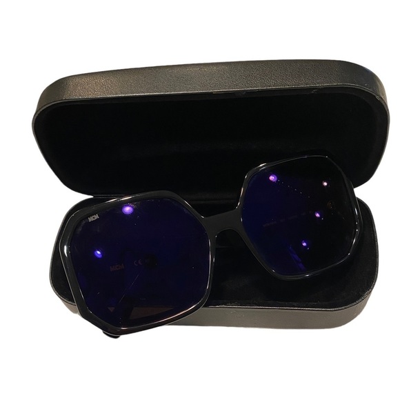 MCM Geometric Sunglasses 709S 002-Gradient-Black/White Leather Inserts - Picture 11 of 15